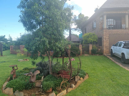 Big Boma Guest Lodge Lydenburg Mpumalanga South Africa House, Building, Architecture, Plant, Nature, Tree, Wood, Garden, Car, Vehicle