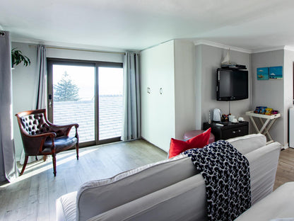 Sea-View Family Room - Room 8 @ Blaauw Village Luxury Boutique Guest House