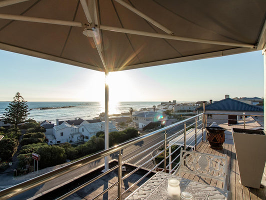 Sea-View Penthouse Apartment @ Blaauw Village Luxury Boutique Guest House