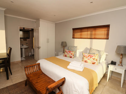 Sea-View Penthouse Studio - Room 11 @ Blaauw Village Luxury Boutique Guest House