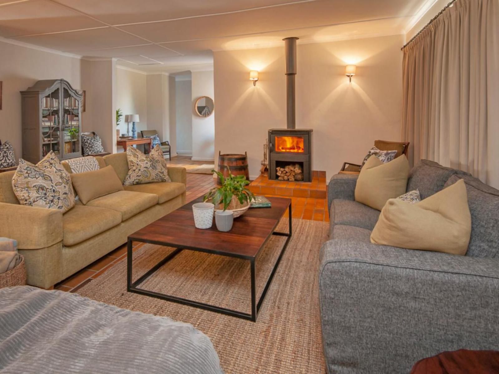 Black Eagle Lodges, The Cottage, Sepia Tones, Living Room