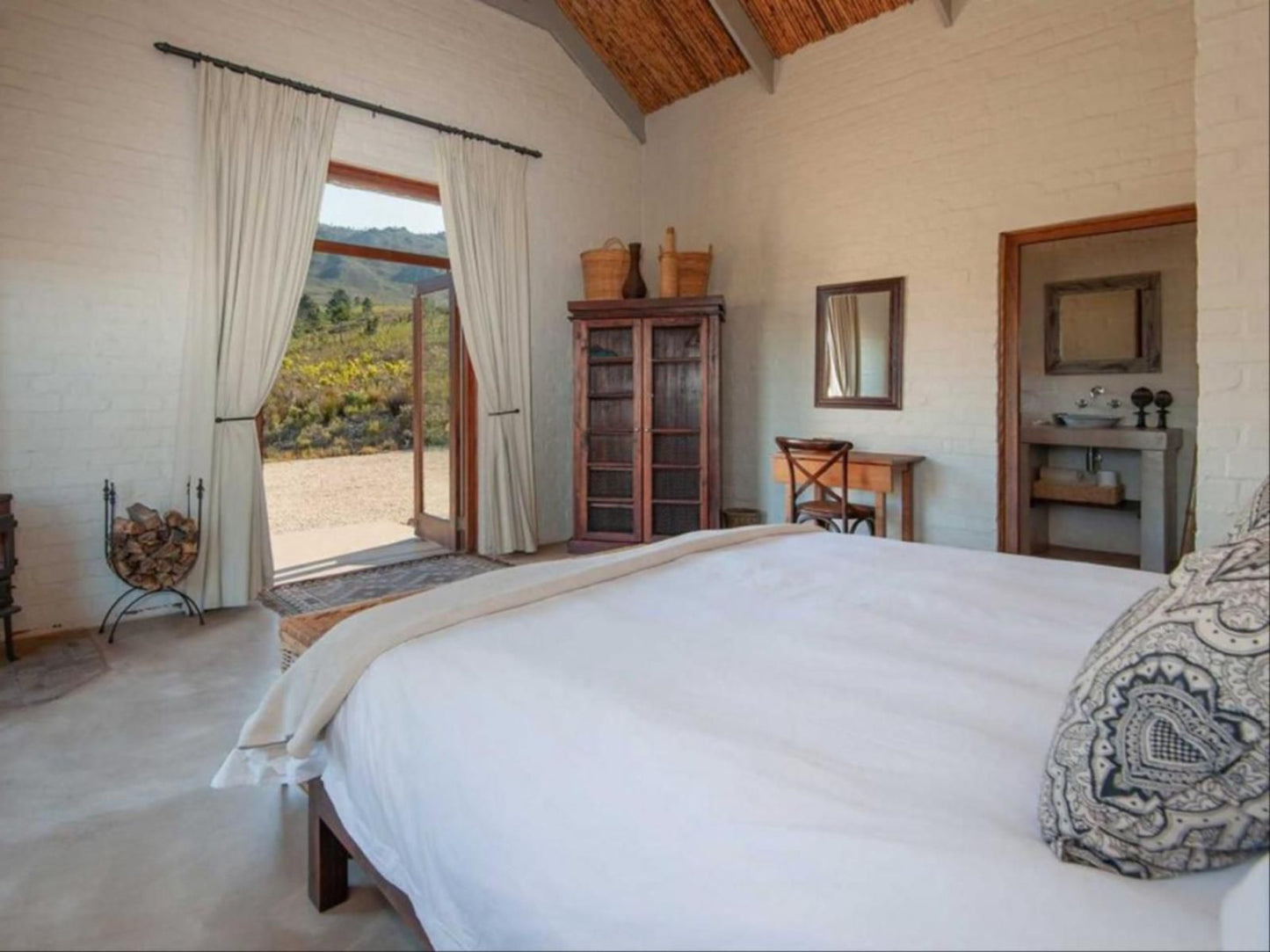 Black Eagle Lodges, The Villa, Bedroom