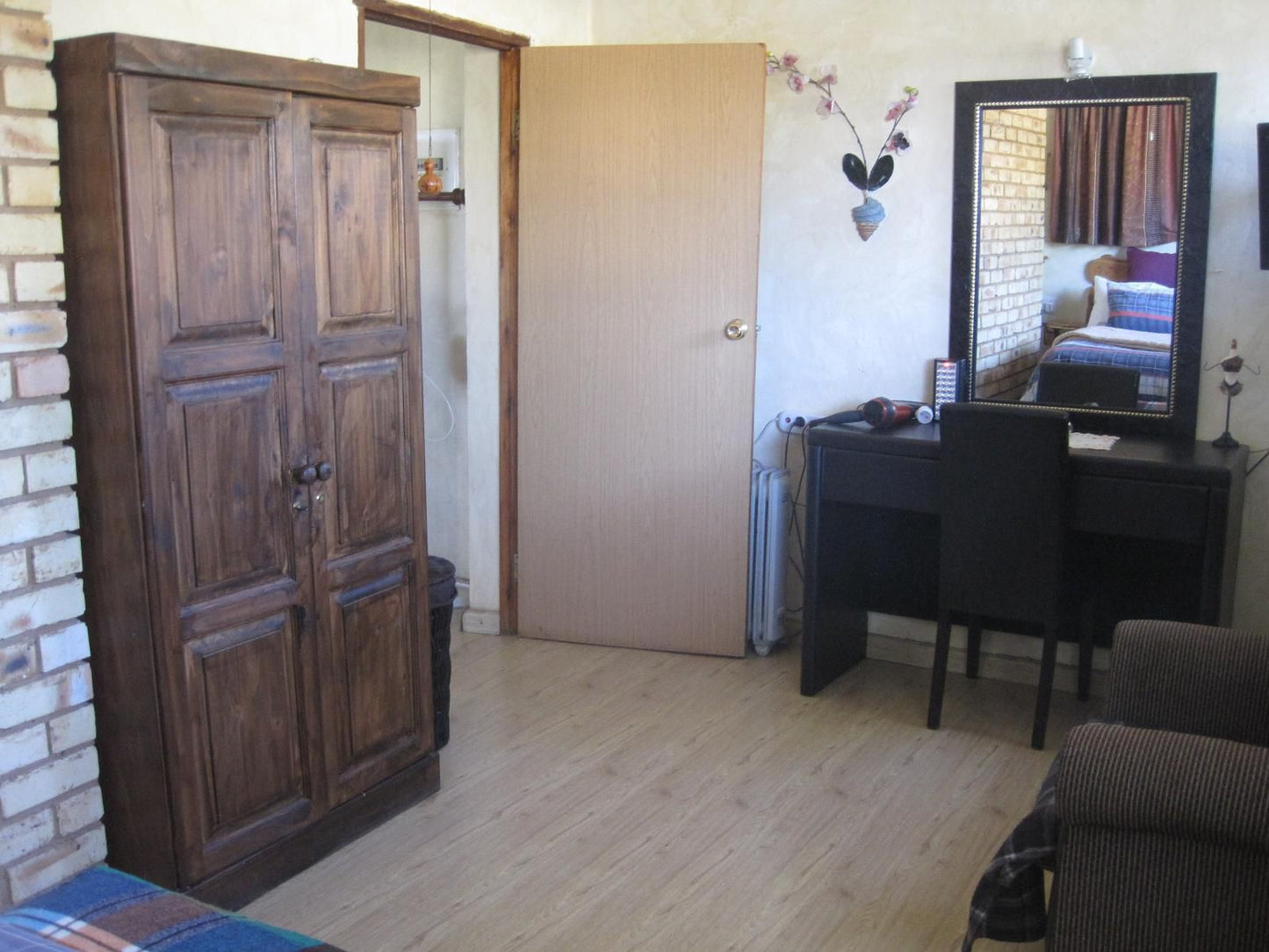 Blue Roan Country Lodge, Acacia - pet friendly, Door, Architecture