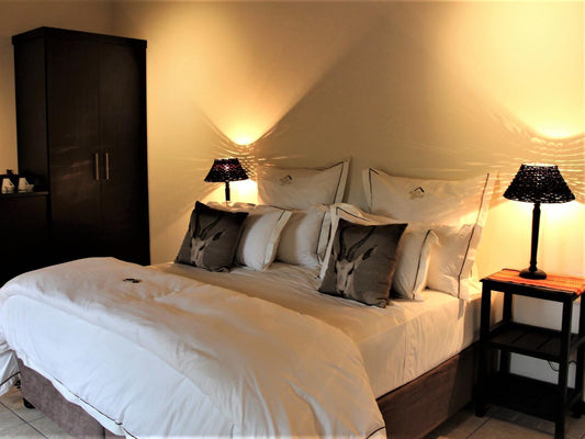 Mimosa Luxury Room- Ground Floor @ Blue Hills Lodge