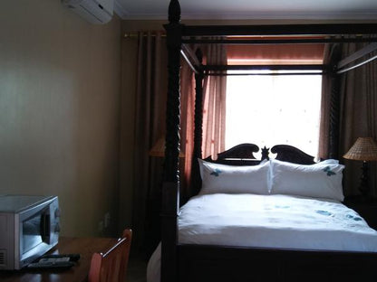 Standard Double Room @ Whales Way Lodge