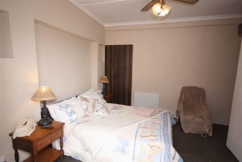 Budget Rooms @ Bluewater Guest House