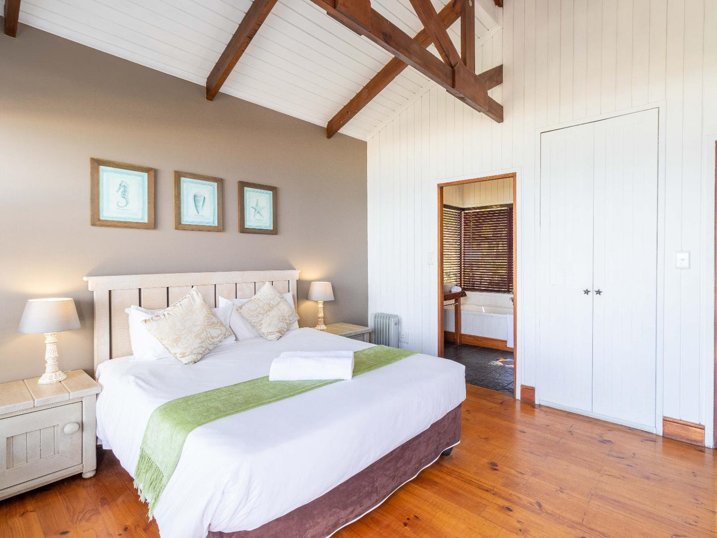 1 Bedroom Simplex Chalet - Sea Facing @ Boardwalk Lodge - Self Catering