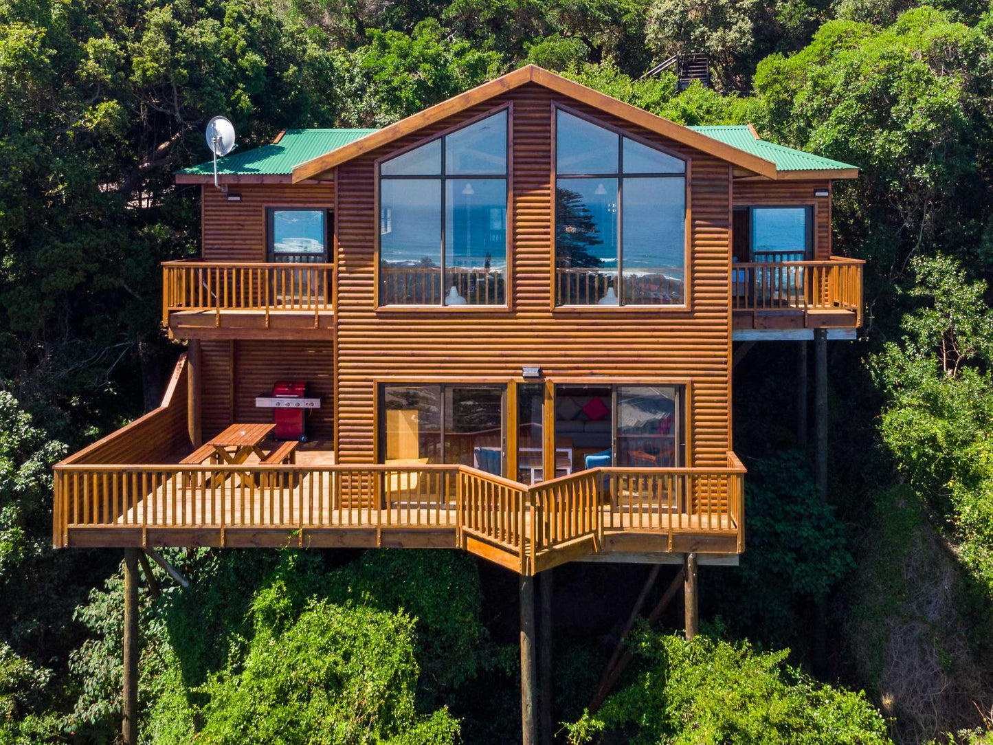 Luxury 2 Bedroom Duplex Chalet- Sea View @ Boardwalk Lodge - Self Catering