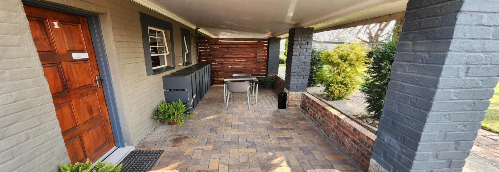 Bo Kamer Guesthouse Ermelo Mpumalanga South Africa House, Building, Architecture, Brick Texture, Texture, Garden, Nature, Plant, Living Room