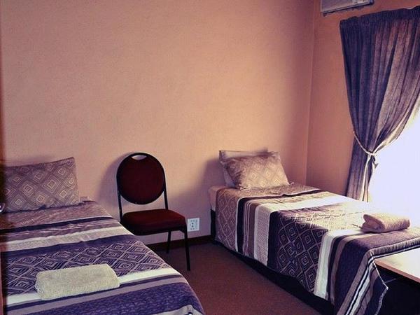 Twin Room @ Bonamanzi Guesthouse