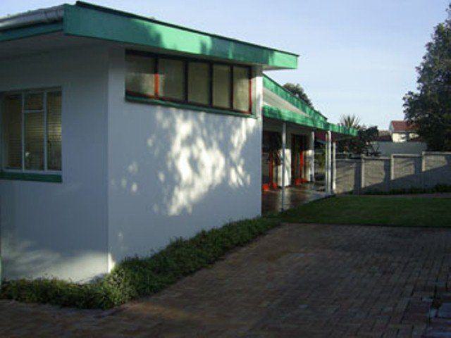 House, Building, Architecture, Bonza Bay Lodge, Bonza Bay, East London