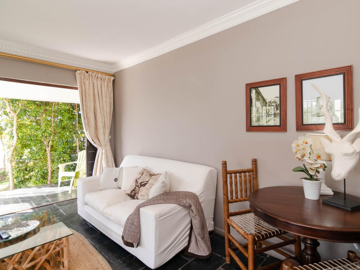 De Luxe Suite - Garden Terrace @ Boord Guest House Stellenbosch