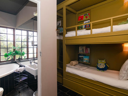 Family Apartment incl. 4 Child Bunk Beds @ Boord Guest House Stellenbosch