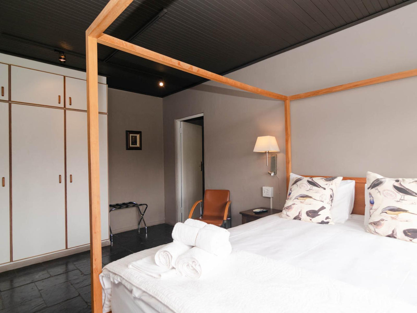 Family Apartment incl. 4 Child Bunk Beds @ Boord Guest House Stellenbosch