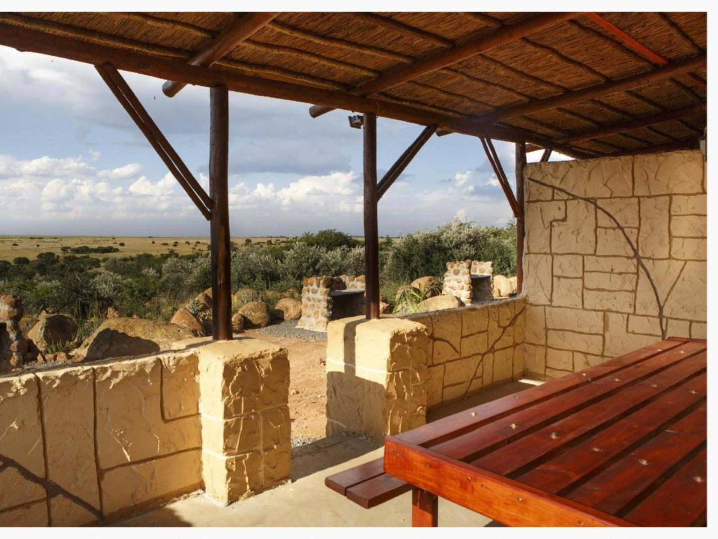 Luxury Family Chalet @ Boskoppie Lion & Tiger Reserve