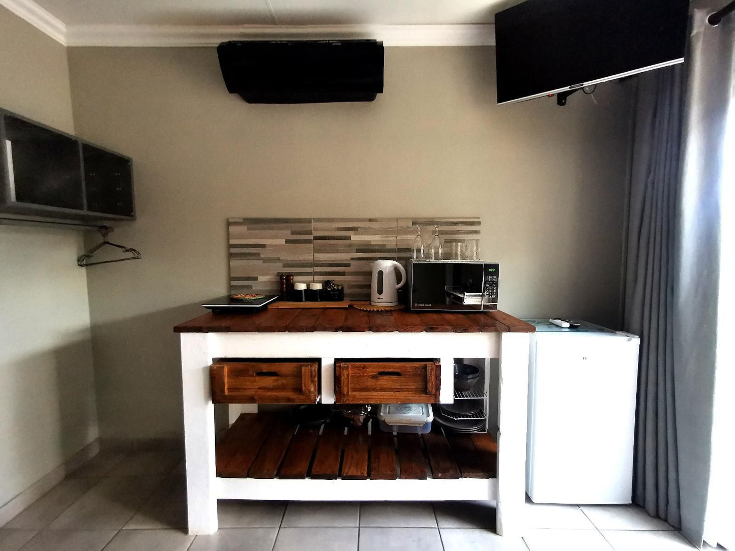 Bosveld In Die Stad 2 Randhart Johannesburg Gauteng South Africa Kitchen