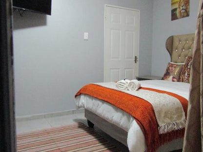 Deluxe Double Room With Bath @ Bountyful Guest House