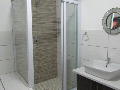 Deluxe Double Room with Shower @ Bountyful Guest House