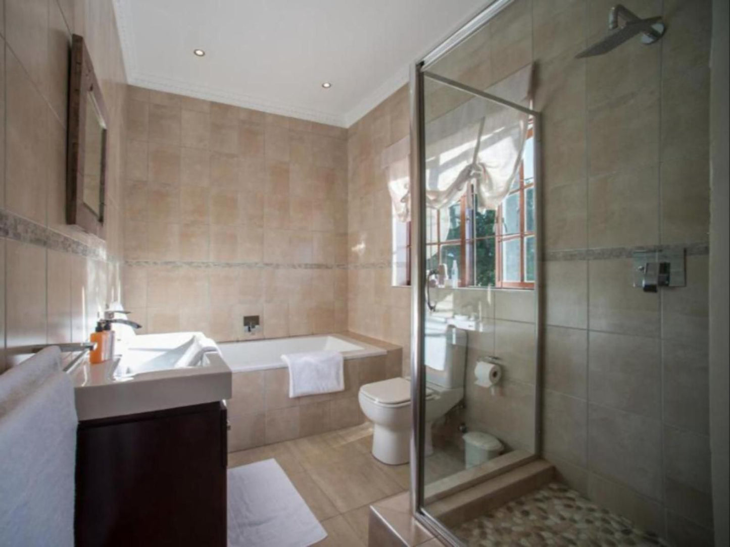 Boutique Villa Guesthouse, Standard Manor House Suite, Bathroom