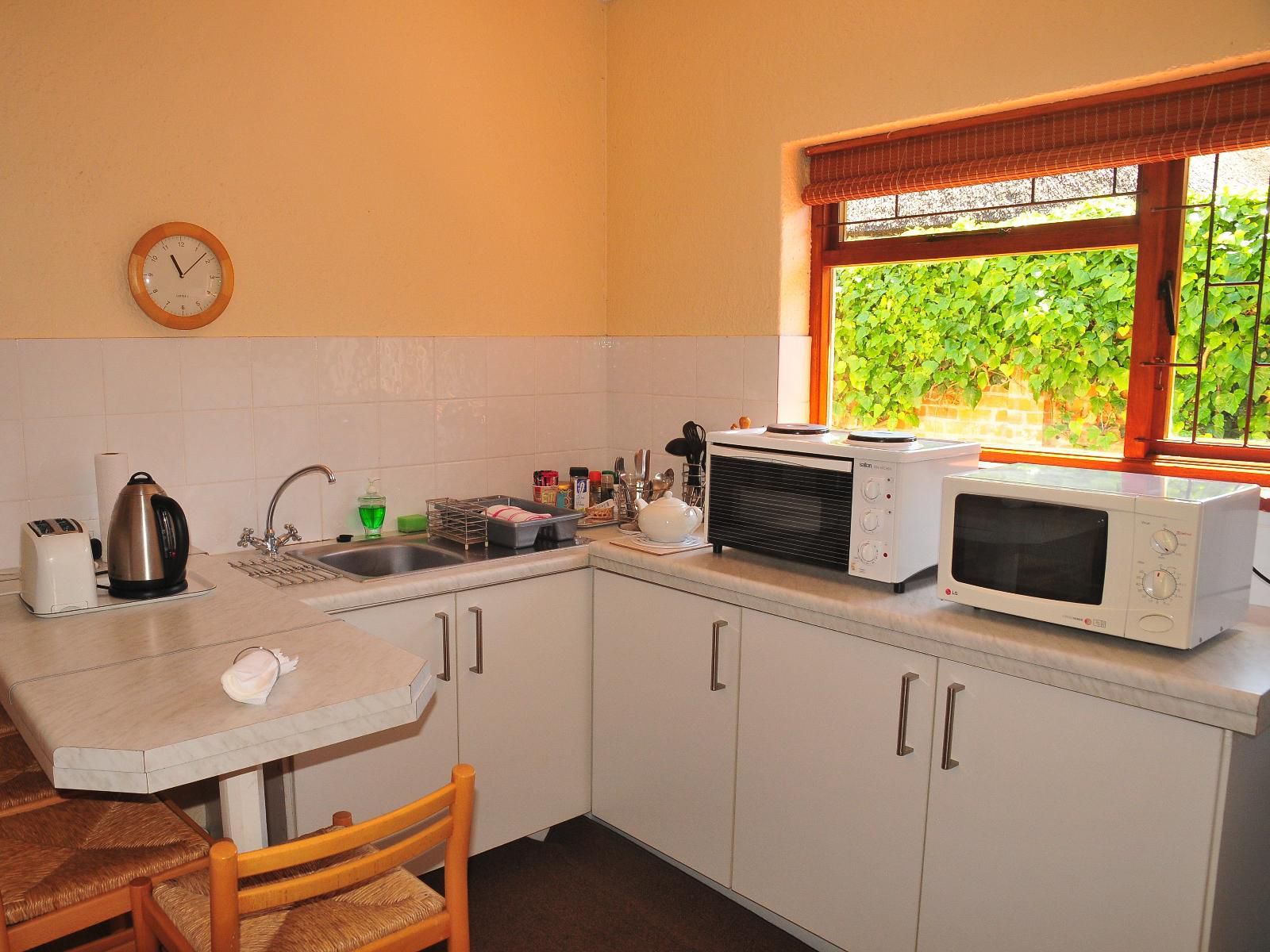 Bradclin House, Bradclin House - Feathers Apartment -SC, Kitchen