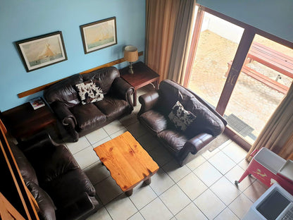 Breede River Lodge & Fishing Resort, Fisherman room 403, Living Room