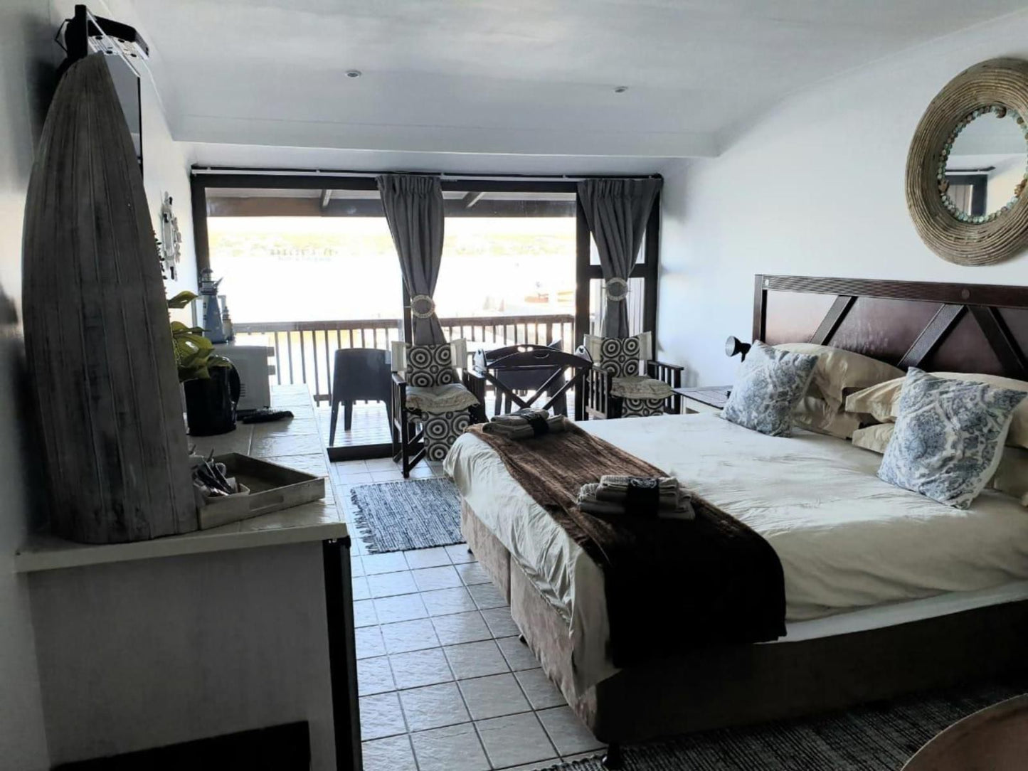 Breede River Lodge & Fishing Resort, S/c studio 301, Bedroom