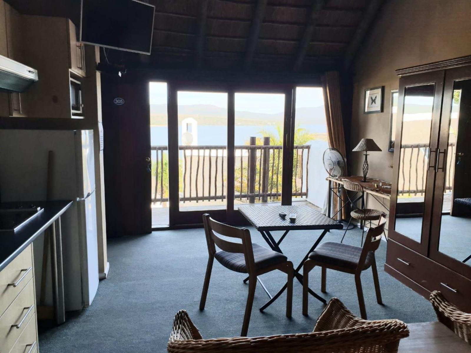 Breede River Lodge & Fishing Resort, Waterfront room 104