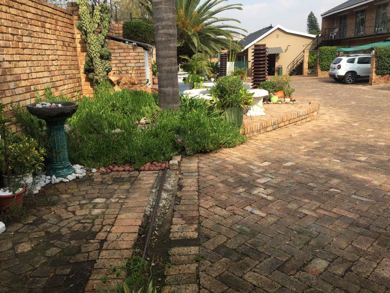 Brickhaven Guest House Eastleigh Ridge Johannesburg Gauteng South Africa House, Building, Architecture, Plant, Nature, Brick Texture, Texture, Garden