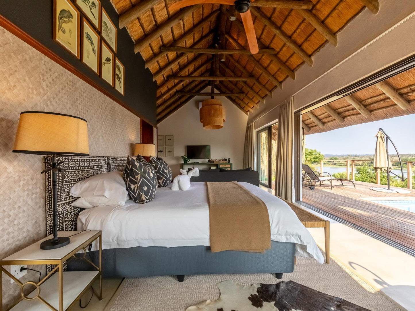 Elephant Garden Suite @ Buhala Lodge