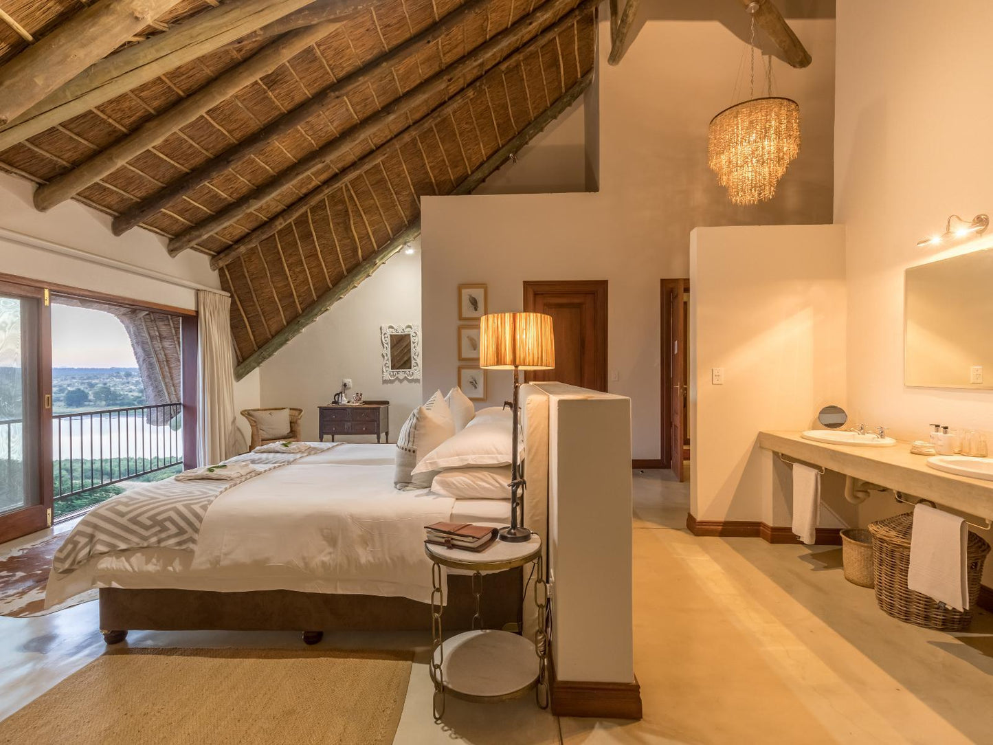 Kruger Park River Room @ Buhala Lodge