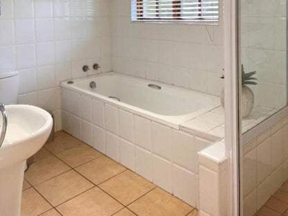 Bunkers Inn Guesthouse And Conference Venue Bunkers Hill East London Eastern Cape South Africa Bathroom