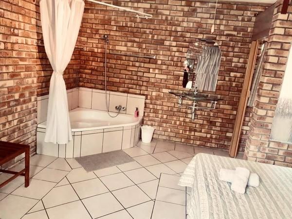 Burgersfort Gastehuis Burgersfort Limpopo Province South Africa Sepia Tones, Wall, Architecture, Bathroom, Brick Texture, Texture