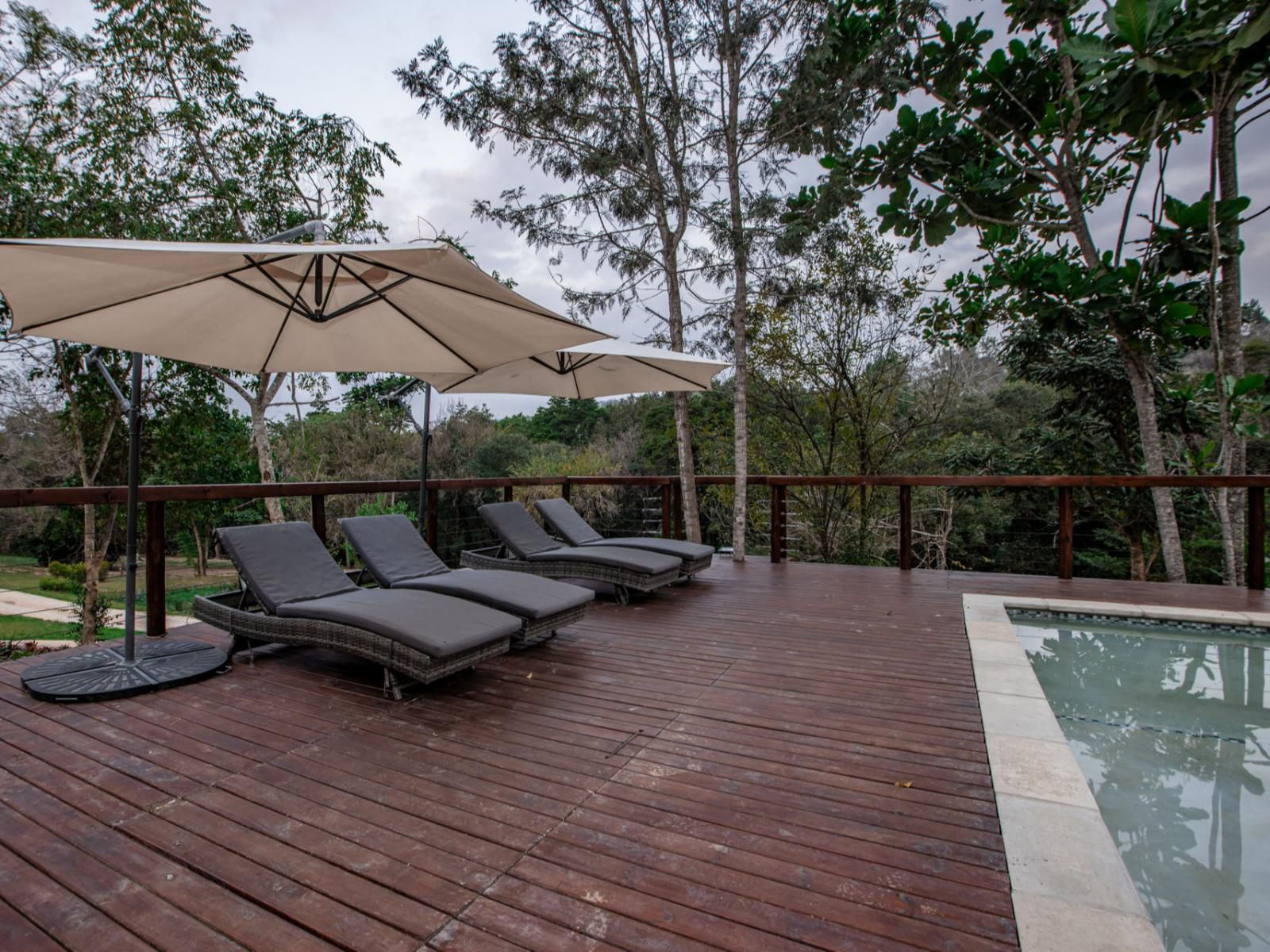 Bushbaby Valley Lodge, Swimming Pool