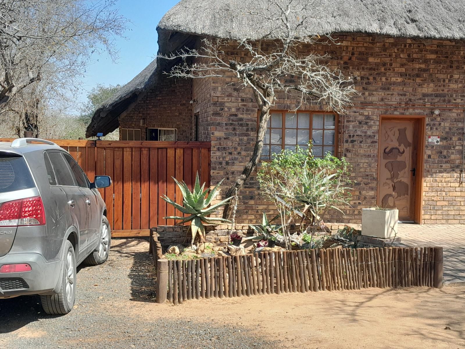 Bushveld Bliss, Building, Architecture, Car, Vehicle