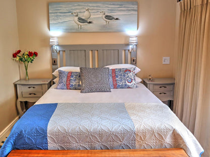 Room 9 Deluxe Queen Suite @ Caledon23 Country House