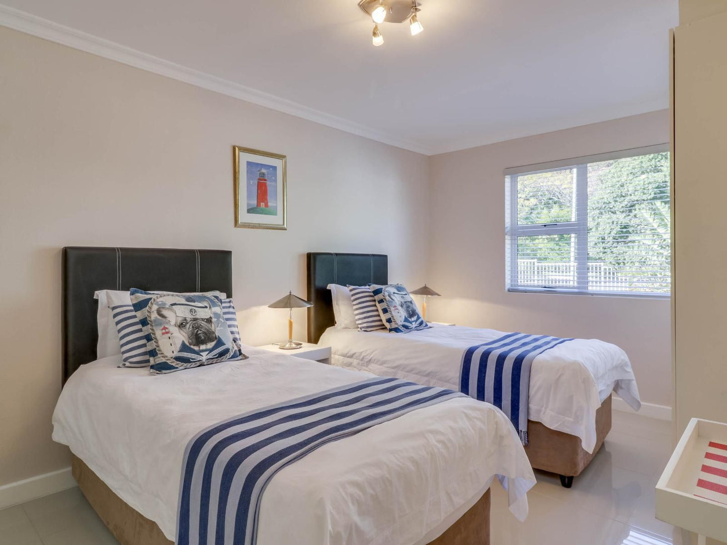 Camps Bay Vacations, Beta Road 37, Bedroom