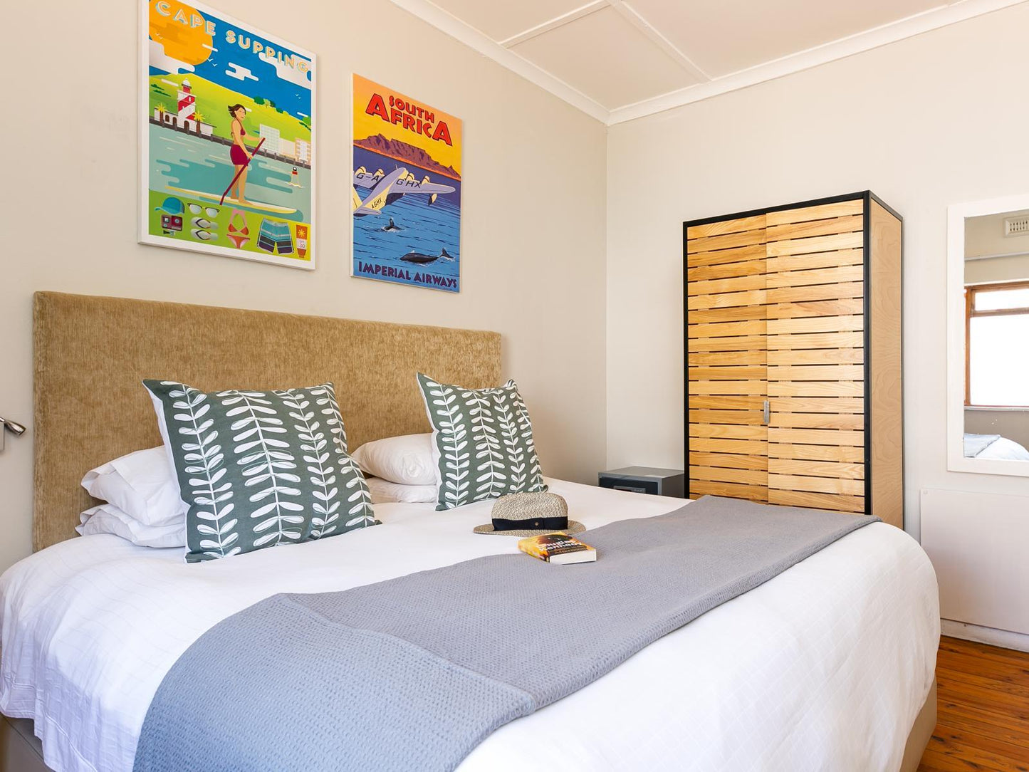 Traditional Family 3 Bedroom -Tidal Pool @ Camps Bay Village