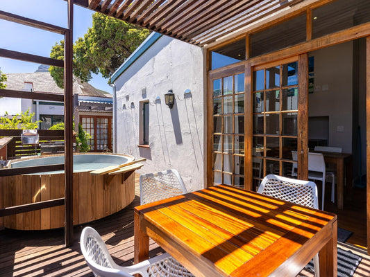 Wood-Fired Hottub 2Bedroom-Stone Cottage @ Camps Bay Village