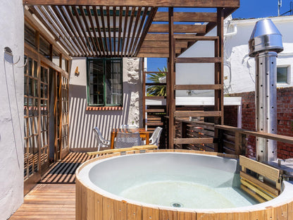 Wood-Fired Hottub 2Bedroom-Stone Cottage @ Camps Bay Village