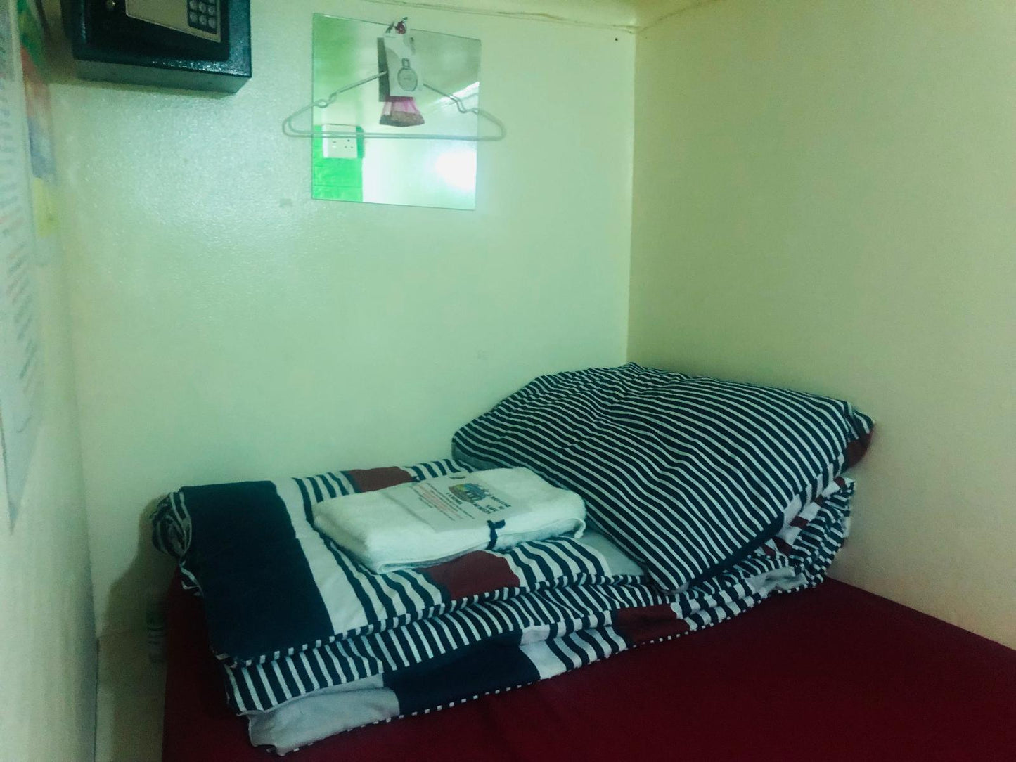 Standard Single Capsules - 1 Sleeper @ Cape Capsules Backpackers And Pizzeria