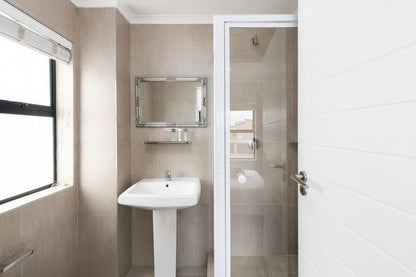 Cape Coral 3 By Ctha Bloubergstrand Blouberg Western Cape South Africa Unsaturated, Bathroom