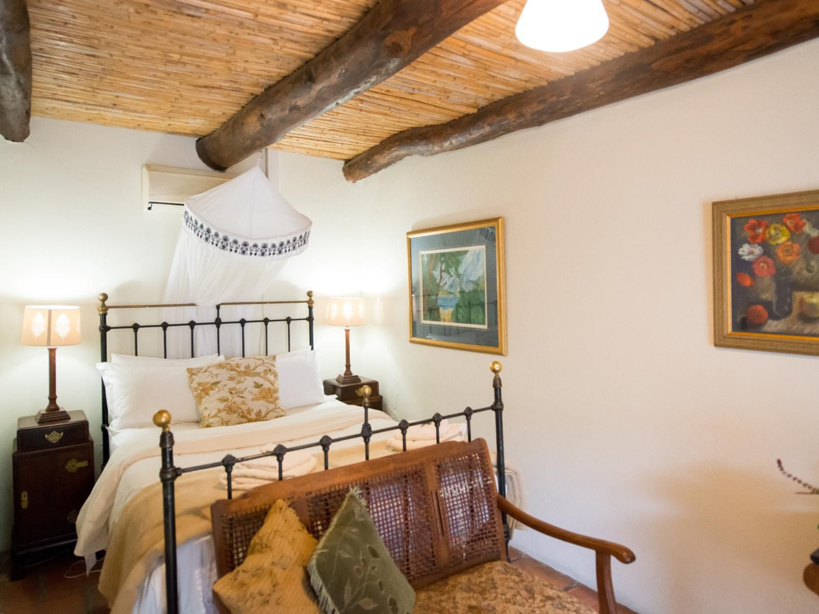 Cape Dutch Quarters - Tulbagh, Victorian: Luxury S/C Family Loft, Bedroom