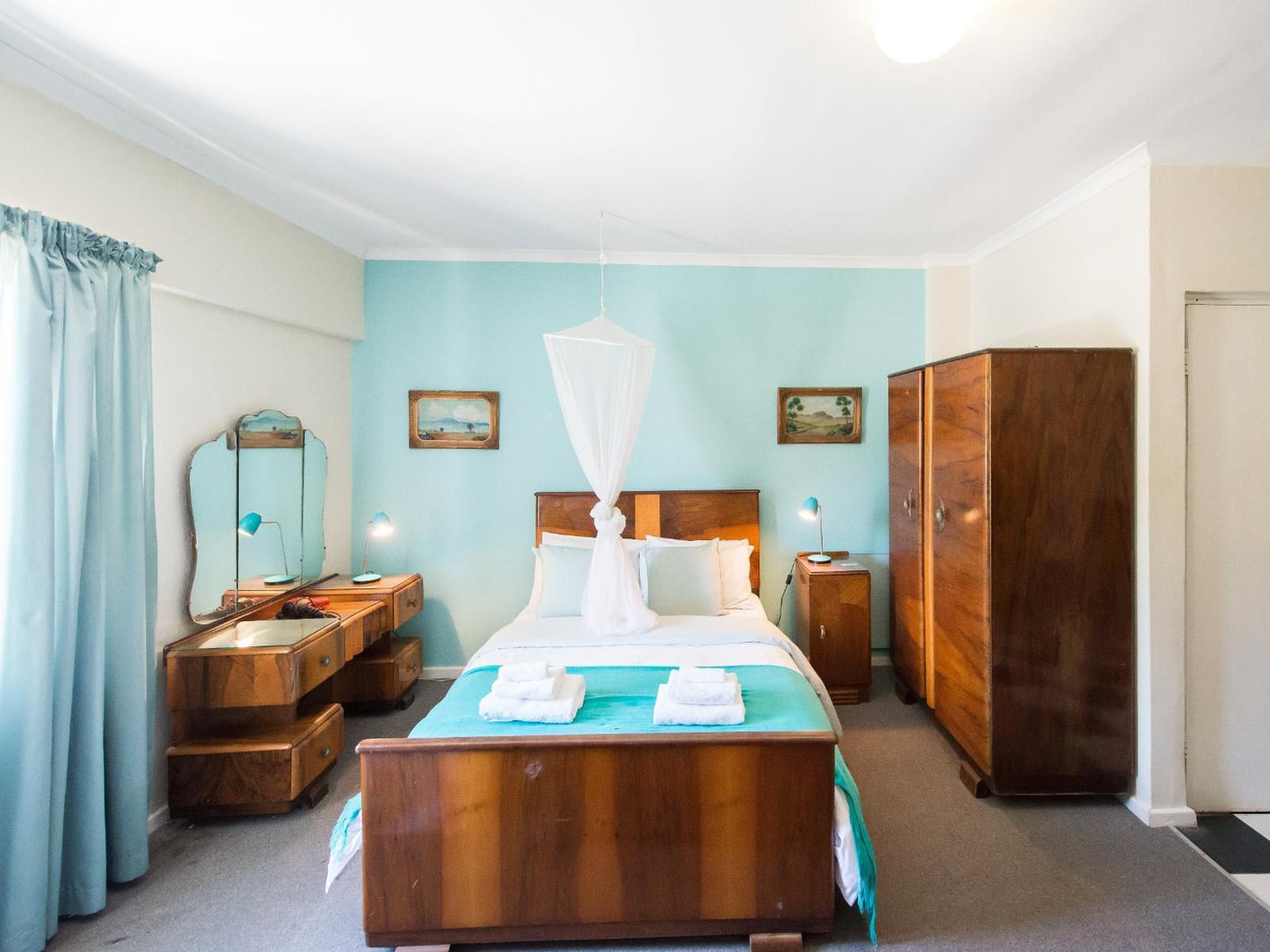 Cape Dutch Quarters - Tulbagh, Victorian: Luxury Three Bedroom Villa, Bedroom