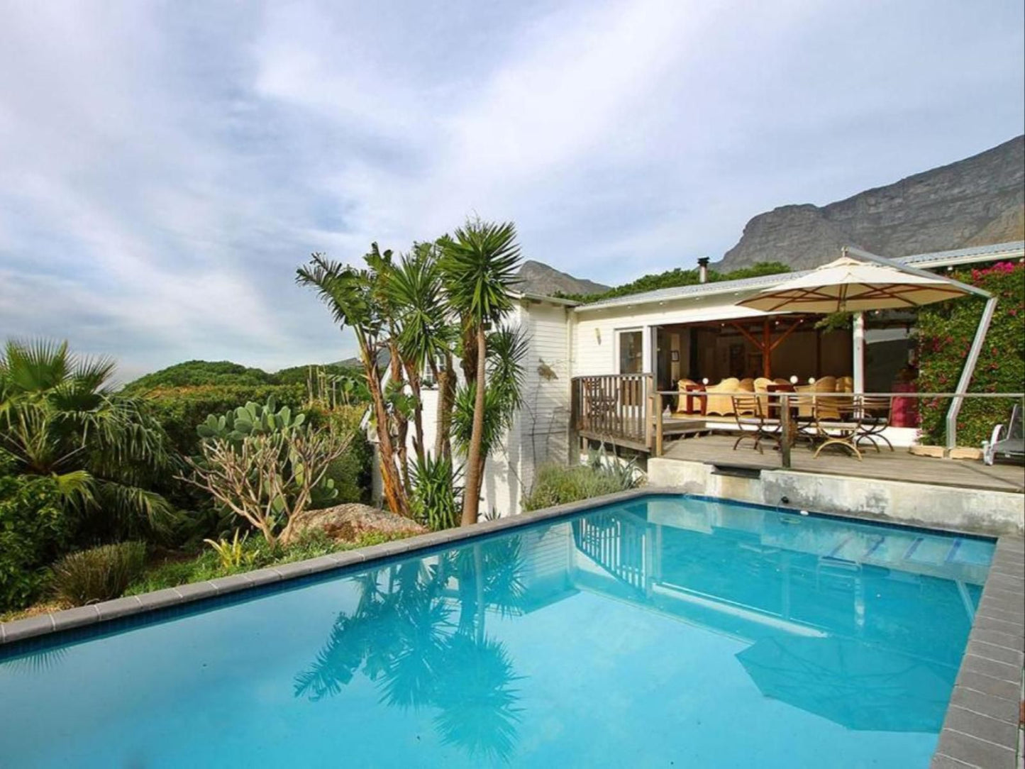 Cape Paradise Lodge And Apartments Higgovale Cape Town Western Cape South Africa Swimming Pool