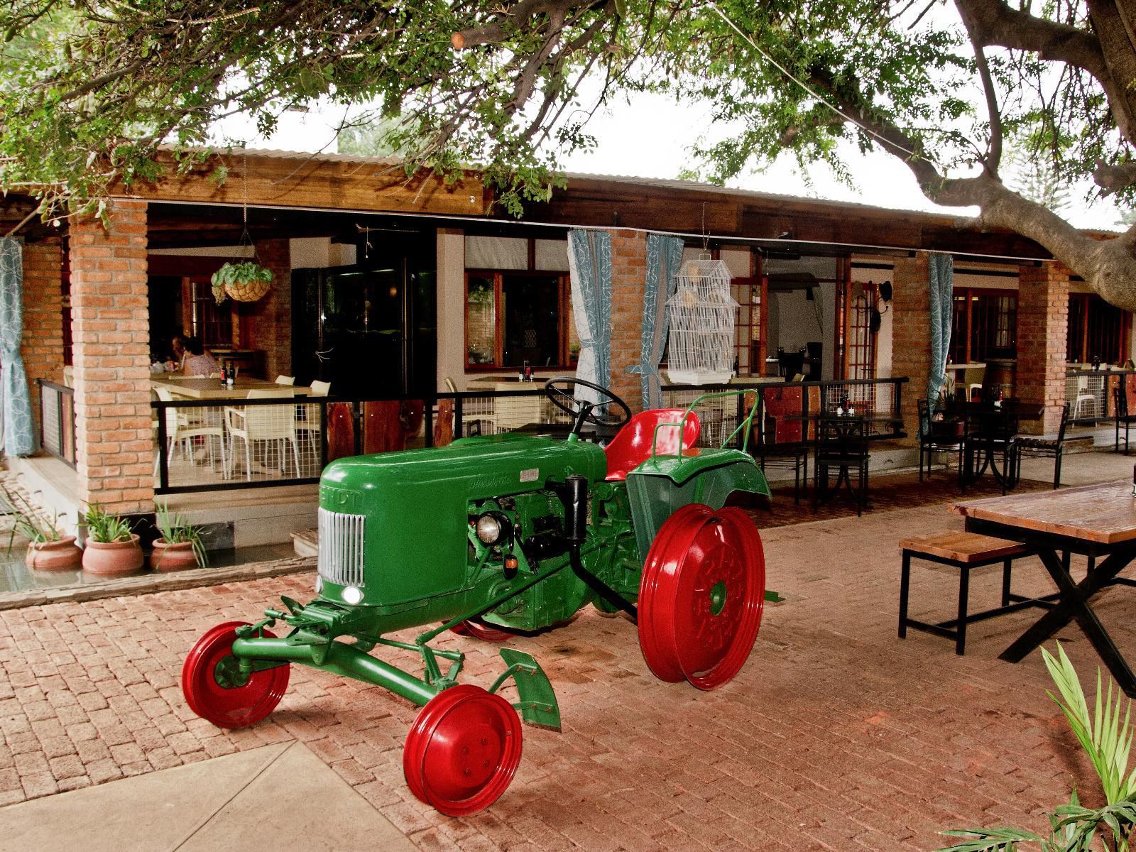 Casa Forno Country Hotel, Tractor, Vehicle, Agriculture