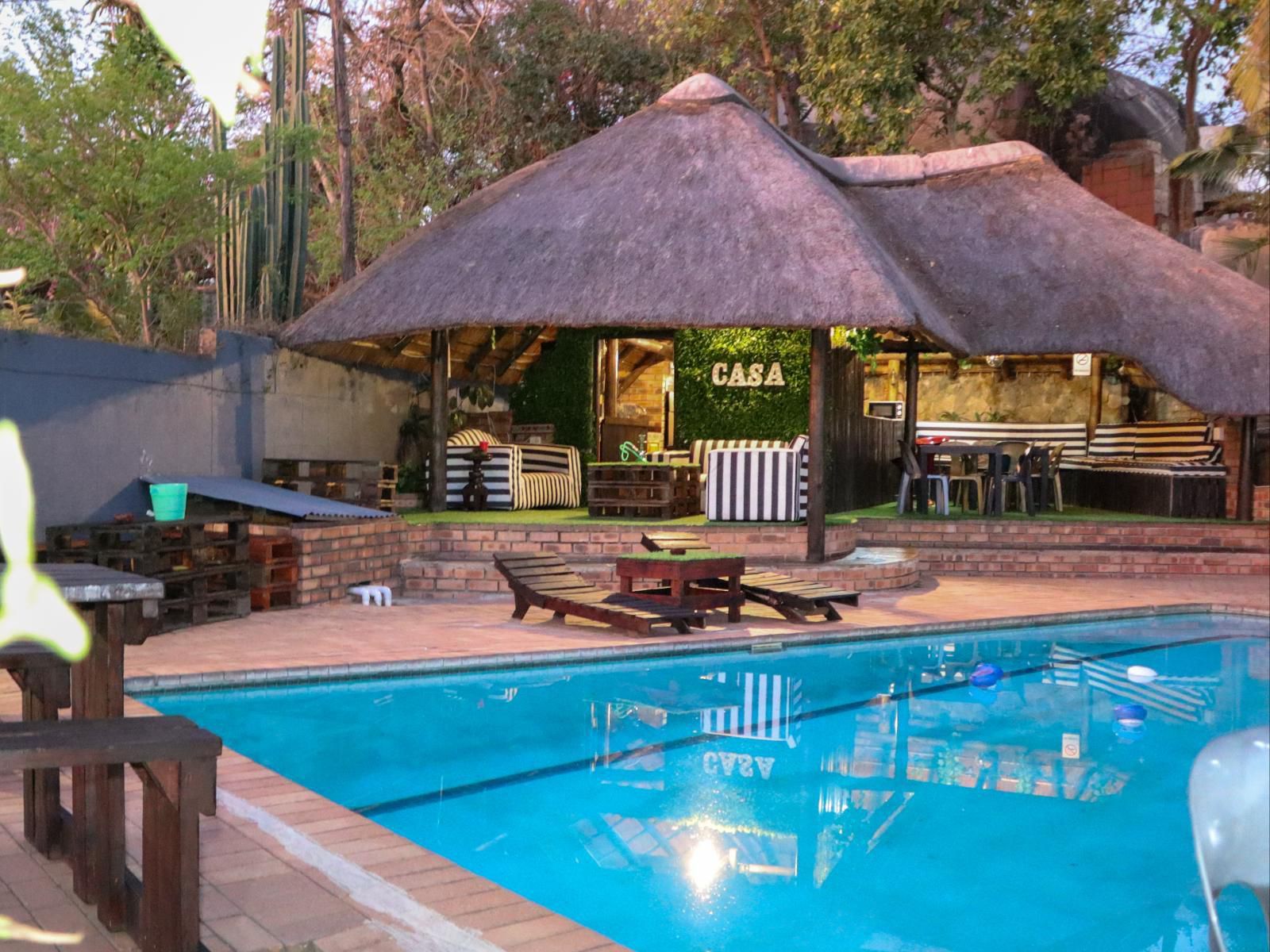 Casa Palmeira Guesthouse, Swimming Pool