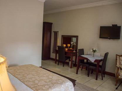 Room 2 Royal En-suite @ Casa Flora
