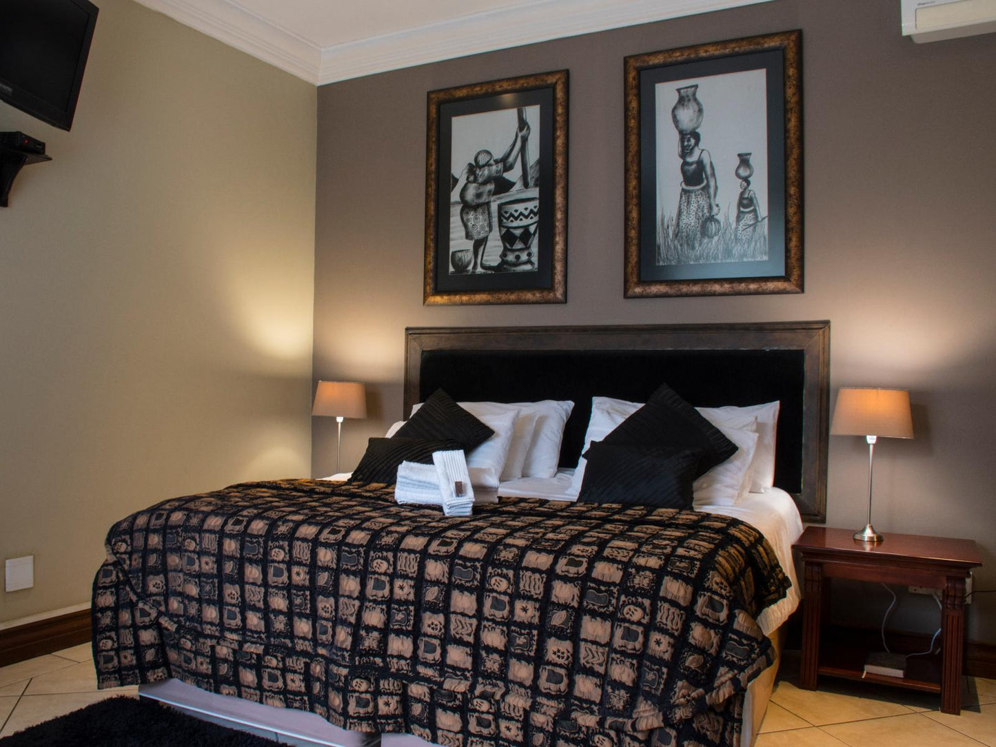 Room 7 Royal En-suite @ Casa Flora