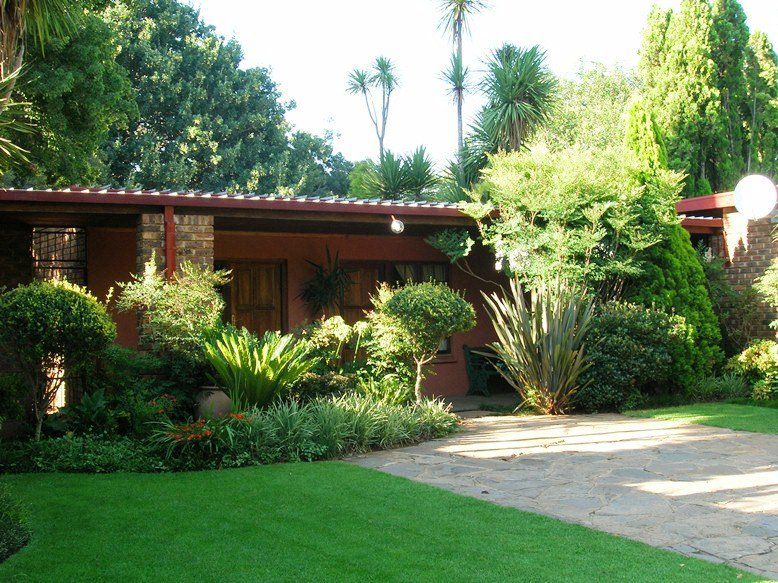 Casselli S Guest House Delmas Mpumalanga South Africa House, Building, Architecture, Palm Tree, Plant, Nature, Wood, Garden