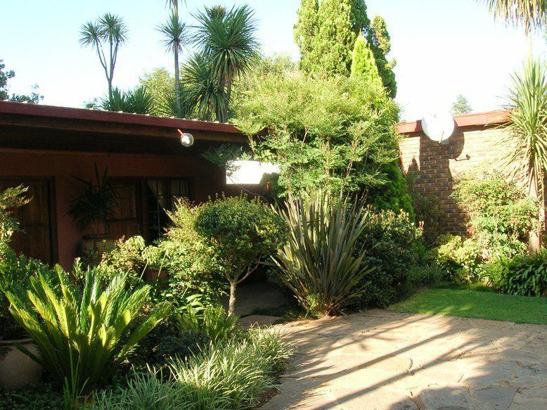 Casselli S Guest House Delmas Mpumalanga South Africa House, Building, Architecture, Plant, Nature, Garden